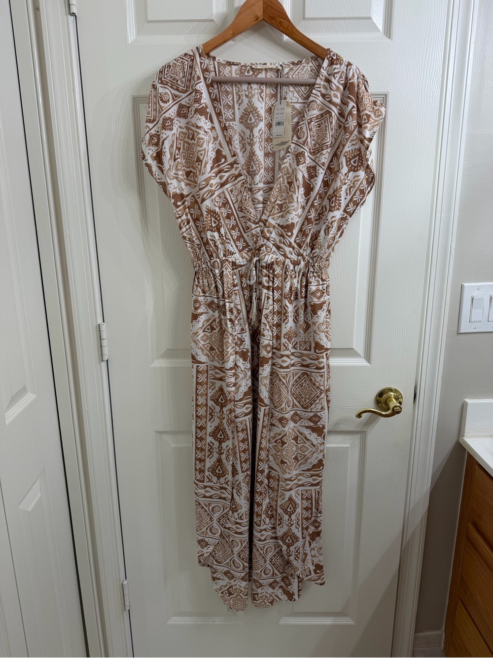 Salty Lemon Boho Print V-Neck Maxi Dress in Cream & Brown Size M